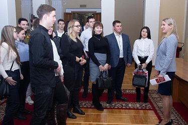 Парламент открыт для молодежи